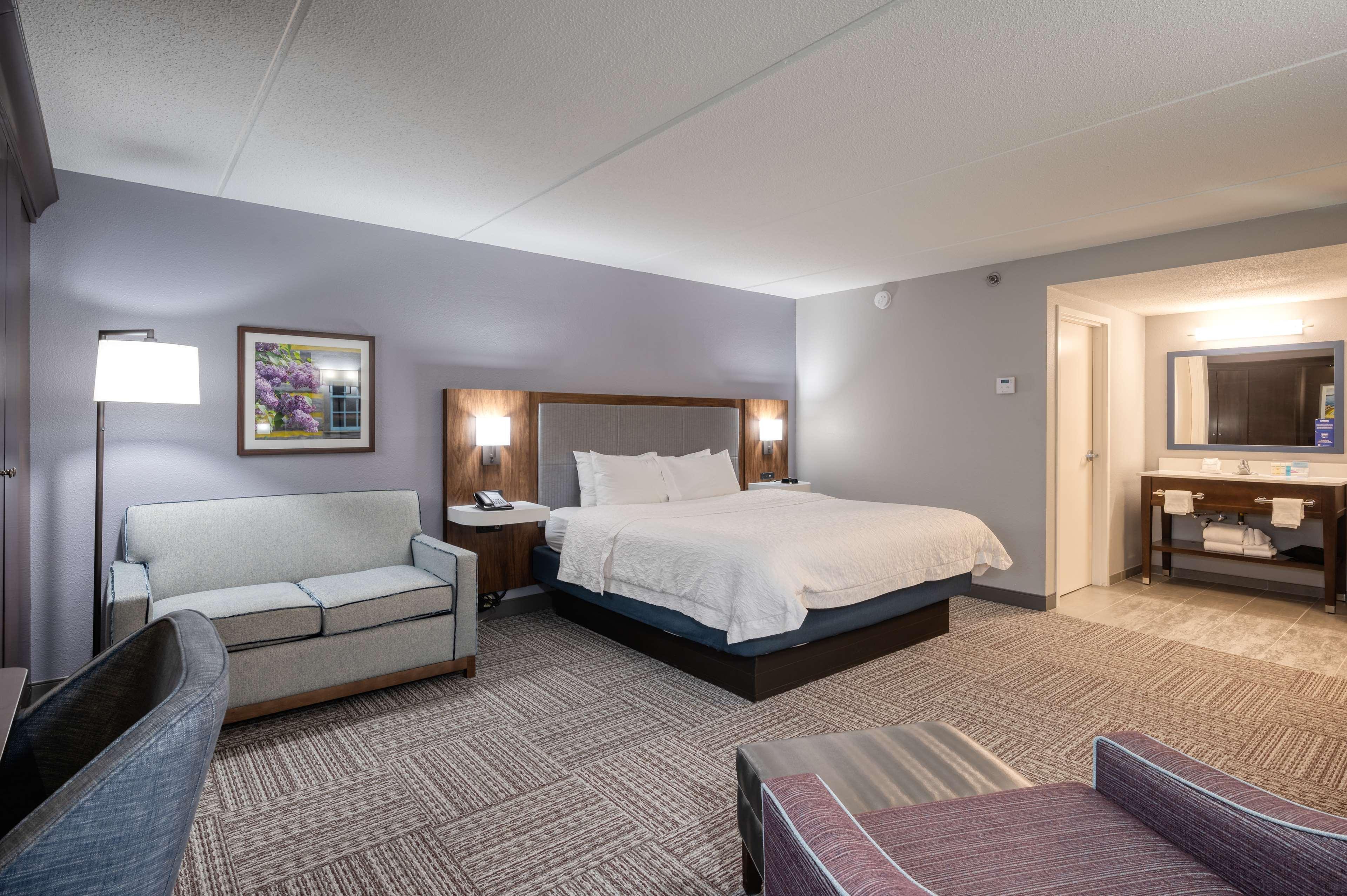 Hampton Inn Джейнсвил Екстериор снимка