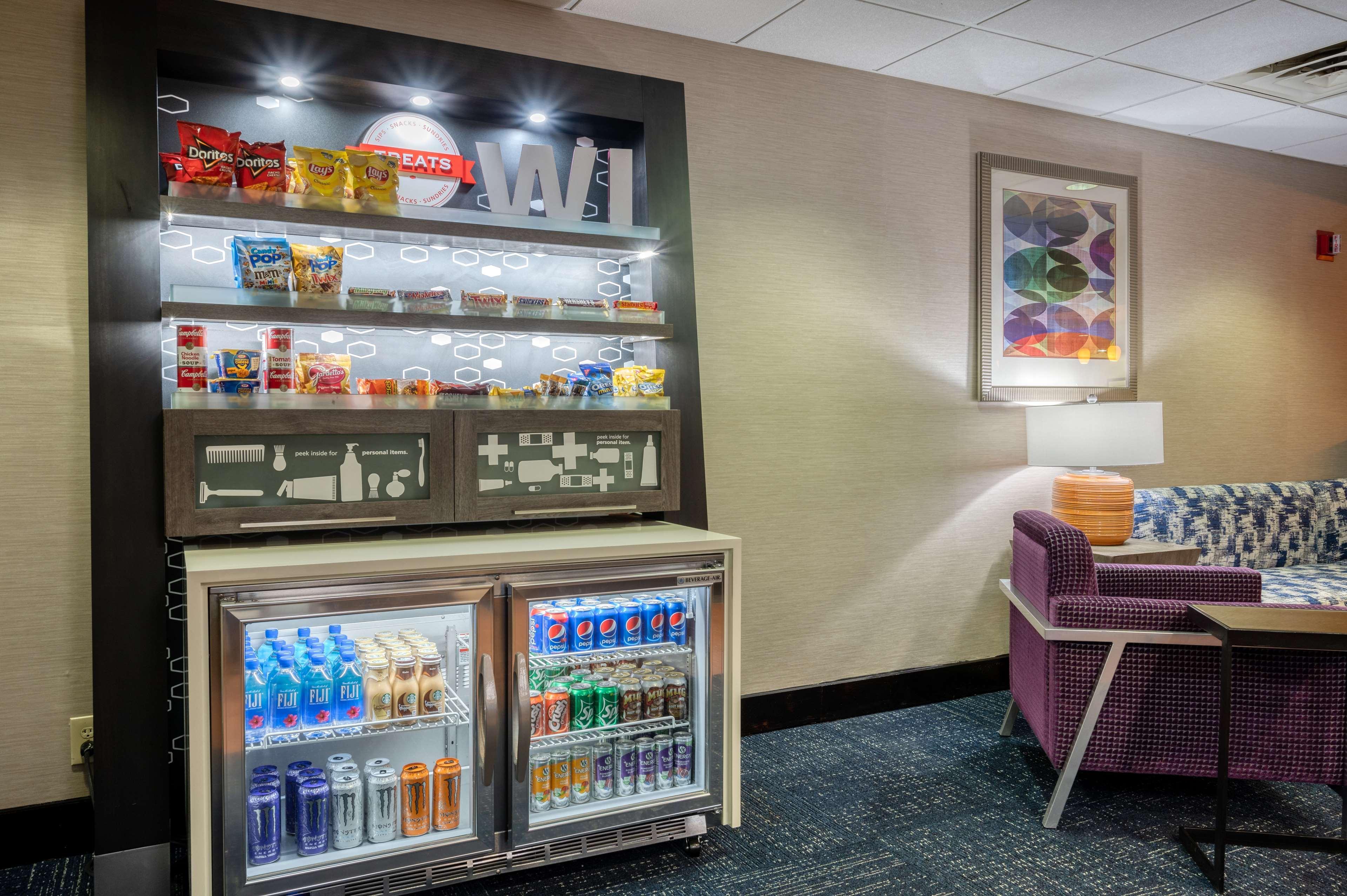 Hampton Inn Джейнсвил Екстериор снимка